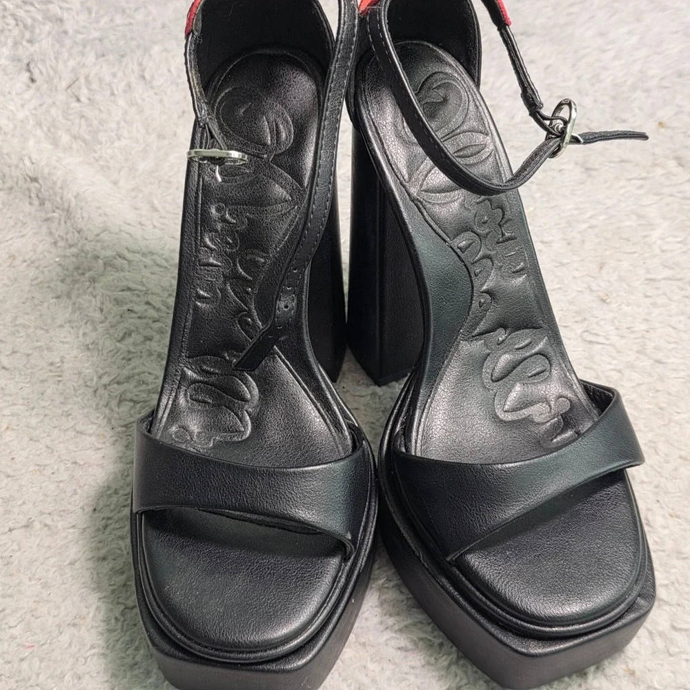 Olivia Miller Platform‎ Sandals Black Red Heart Heel Women Size 7 Excellent